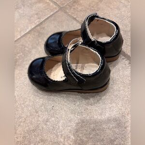 Adorable Girls Shoes size 8